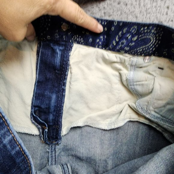 Levis Jeans Womens 16 525  Dark Wash Stretch Mid Rise Shaping Straight Leg - Picture 9 of 16